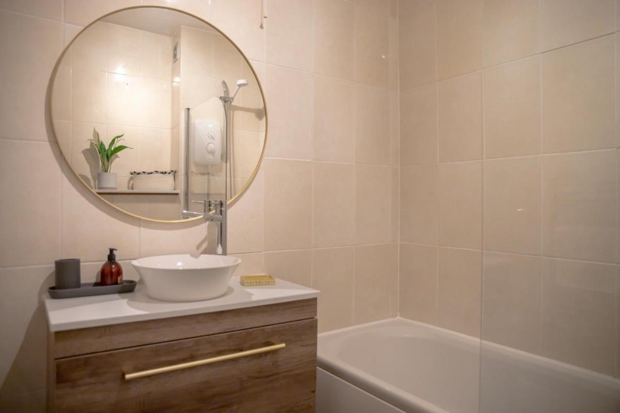 Guestready - Homely Leeds City Apartment Sleep 4 Meanwood Bagian luar foto