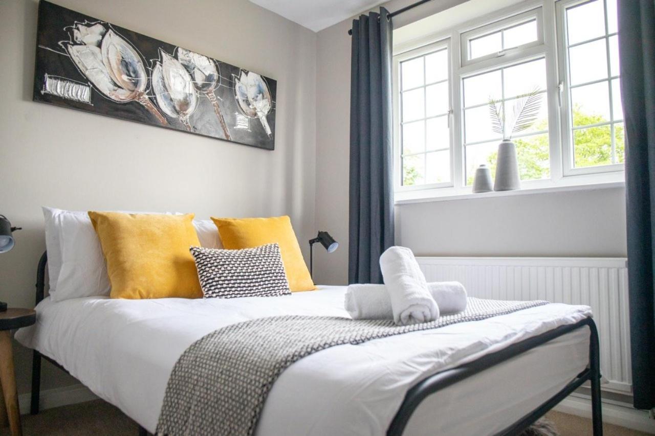 Guestready - Homely Leeds City Apartment Sleep 4 Meanwood Bagian luar foto