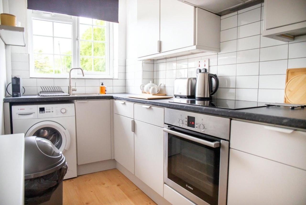 Guestready - Homely Leeds City Apartment Sleep 4 Meanwood Bagian luar foto