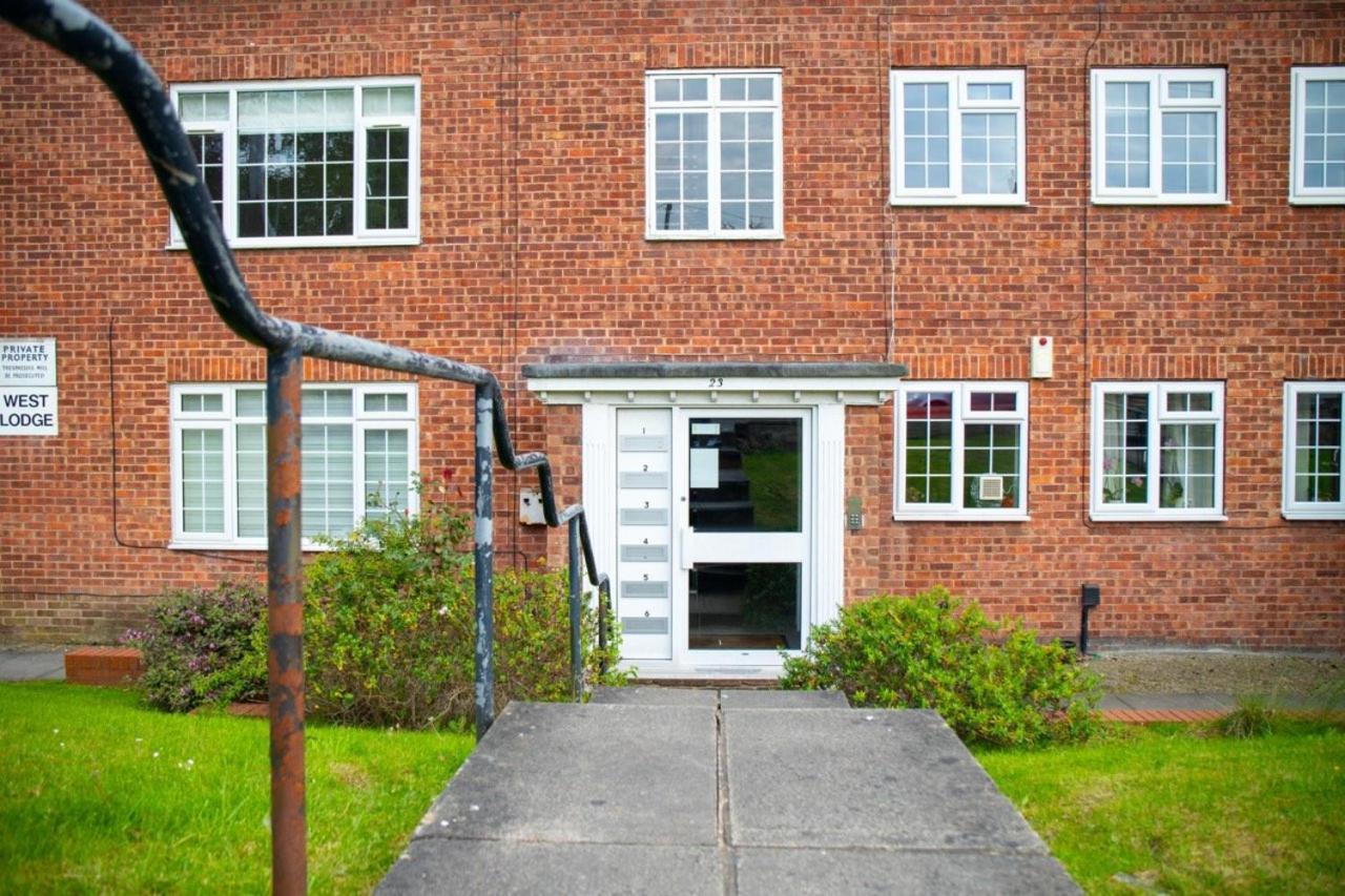 Guestready - Homely Leeds City Apartment Sleep 4 Meanwood Bagian luar foto